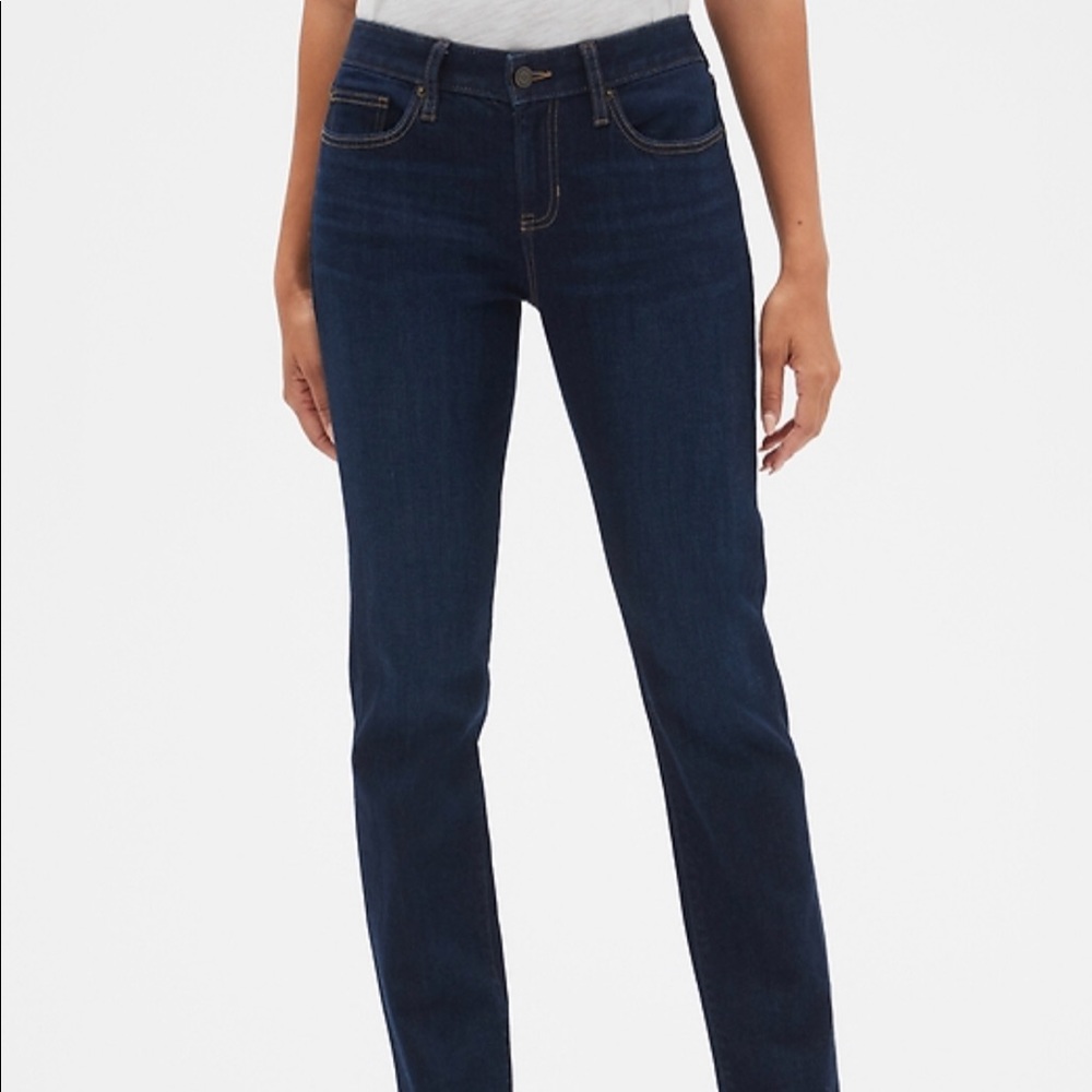 Lightly worn gap blue jeans